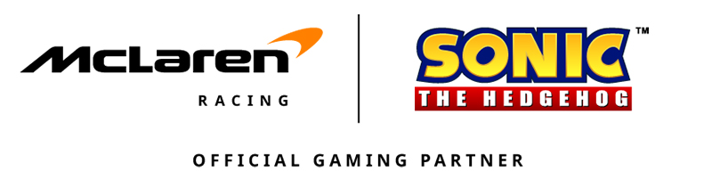 左にMCLAREN RACINGロゴ、右にSONIC THE HEDGEHOGロゴ、下部にOFFICIAL GAMING PARTNERの文字